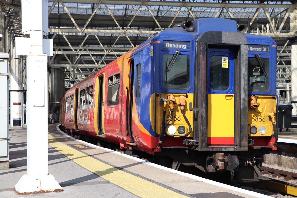 Today is the last day of booked 455s on Reading services. Despite the love people have for these units, there’s no denying that they’re not suited to Reading runs.

With that being said, I’m out for an afternoon of travelling on 455s as they do their last ever Reading services.