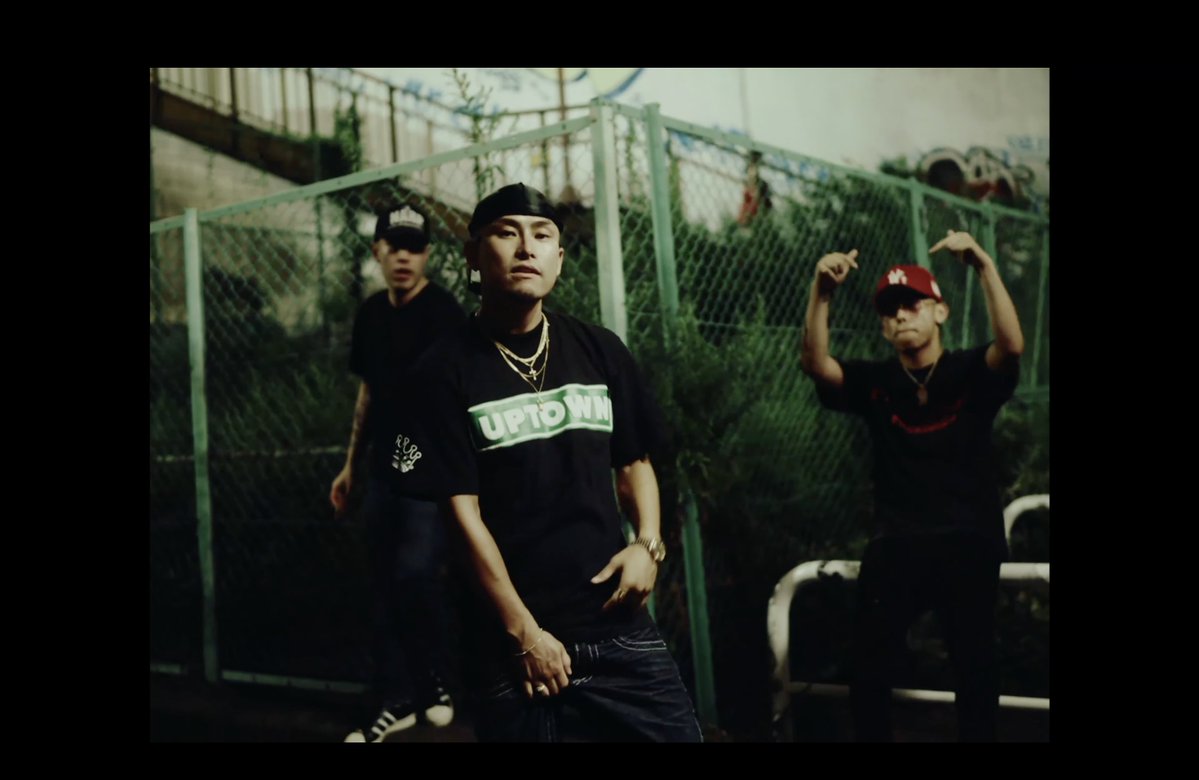 スラムフッドスター (@slumhoodstar8) on Twitter photo ▌REVIEW ▌
全方向・全天候対応|Disry、New EPより「Lecture (feat. 018 & eyden) 」のMVを公開
ARTIST
<a href="/Disry/">Disry 4THCoast Yella</a> <a href="/018ochiba/">018</a> <a href="/feelikeyden98/">eyden</a> <a href="/Gerardparman92/">🇯🇵 𝔊𝔢𝔯𝔞𝔯𝔡𝔭𝔞𝔯𝔪𝔞𝔫♨️</a>
slumhoodstar.com/post/202508092… ▌REVIEW ▌
全方向・全天候対応|Disry、New EPより「Lecture (feat. 018 & eyden) 」のMVを公開
ARTIST
<a href="/Disry/">Disry 4THCoast Yella</a> <a href="/018ochiba/">018</a> <a href="/feelikeyden98/">eyden</a> <a href="/Gerardparman92/">🇯🇵 𝔊𝔢𝔯𝔞𝔯𝔡𝔭𝔞𝔯𝔪𝔞𝔫♨️</a>
slumhoodstar.com/post/202508092…