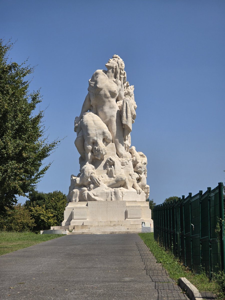 TrainetChill's tweet image. Aujourd'hui Escapade à Meaux ! 
#Maux #1418