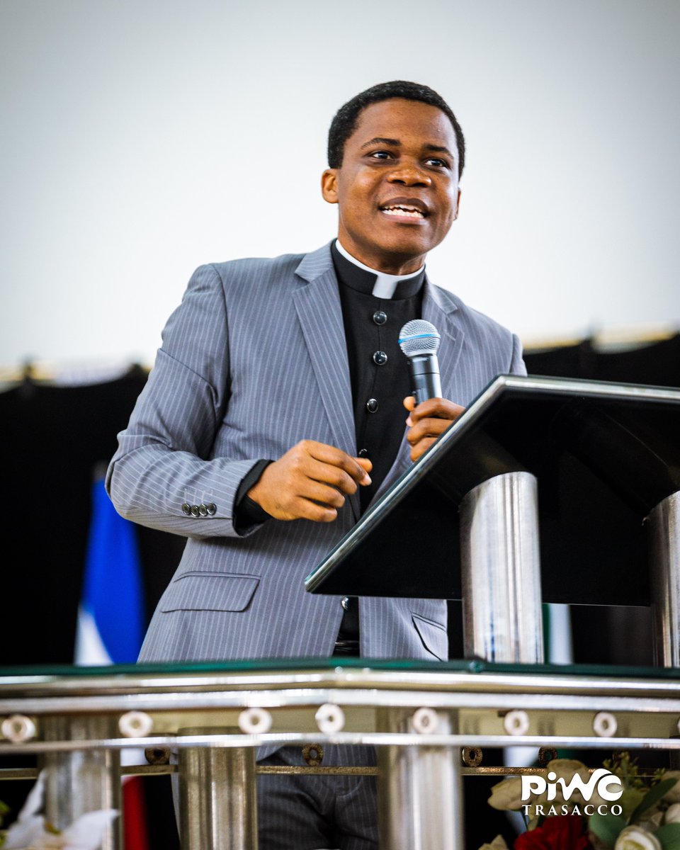 piwctrasacco's tweet photo. THEME: LIVING A LIFE OF DISCERNMENT.
Discernment is the grace to see what God sees, how he sees it; to hear what he says, how He says it; and to feel what He feels about every matter.
#makingjesusfamousagain #pictrasacco #thecophq #sunday https://t.co/wb327UJPfR