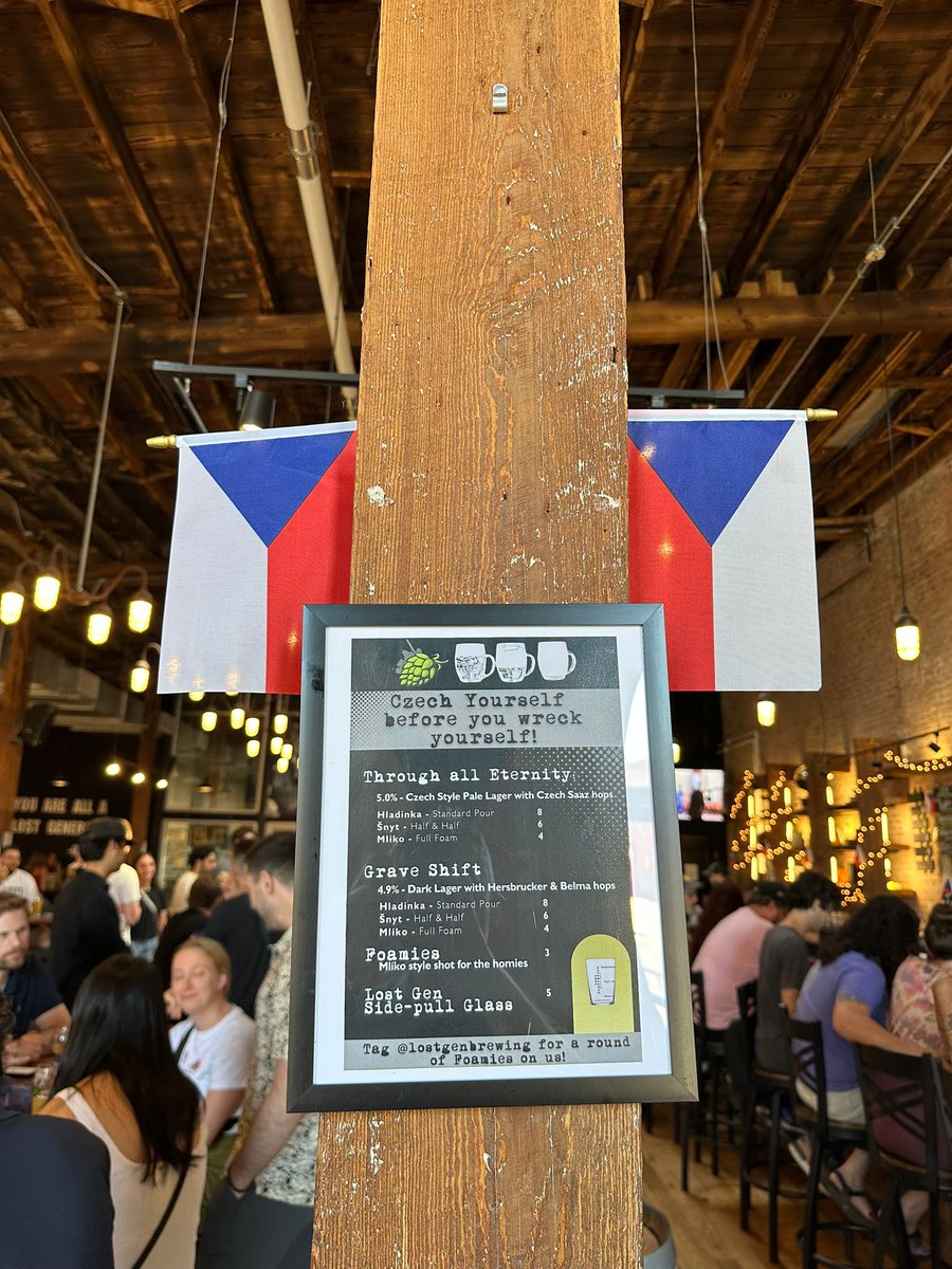 CZinWashington's tweet image. 🇨🇿🍺 Foam, hops &amp;amp; Czech tradition in Washingtion,DC! Yesterday @LostGenBrewing debuted #LUKR side-pour taps with 3 classic pours: Hladinka (creamy foam), Šnyt (lighter, with food), &amp;amp; Mlíko (sweet foam “dessert”). Plus a new Czech Pale Lager w/ Saaz hops. Na zdraví! 🍻 #CzechBeer