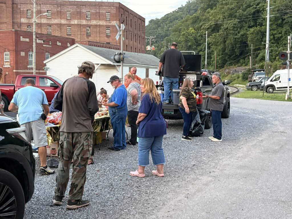 Michael Frazier (@mr_frazierky) on Twitter photo We're coming #HarlanKY.
This weekend, <a href="/AFPKentucky/">AFP Kentucky</a> (<a href="/AFPhq/">Americans for Prosperity</a> Y) will participate in “Hope Rising in Harlan,” a community gathering focused on healing, connection, and local empowerment. 
The event brings together churches, nonprofits, and community leaders to celebrate the We're coming #HarlanKY.
This weekend, <a href="/AFPKentucky/">AFP Kentucky</a> (<a href="/AFPhq/">Americans for Prosperity</a> Y) will participate in “Hope Rising in Harlan,” a community gathering focused on healing, connection, and local empowerment. 
The event brings together churches, nonprofits, and community leaders to celebrate the