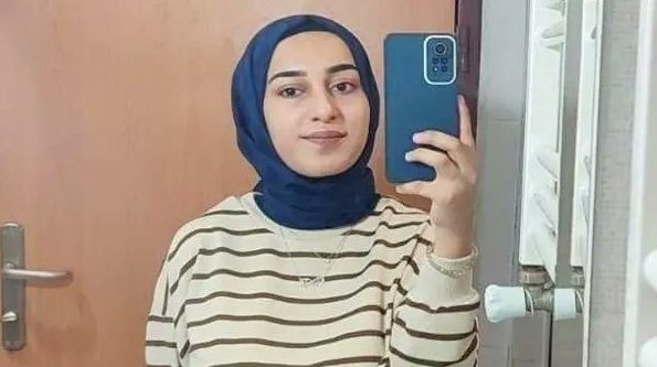 azadpenaberh's tweet photo. #RojinKabaiş İçin Adalet!

Üzerinde bulunan iki erkek DNA örnekleri kime ait? Kimlikleri neden açıklanmıyor? https://t.co/lxnYm3pyez