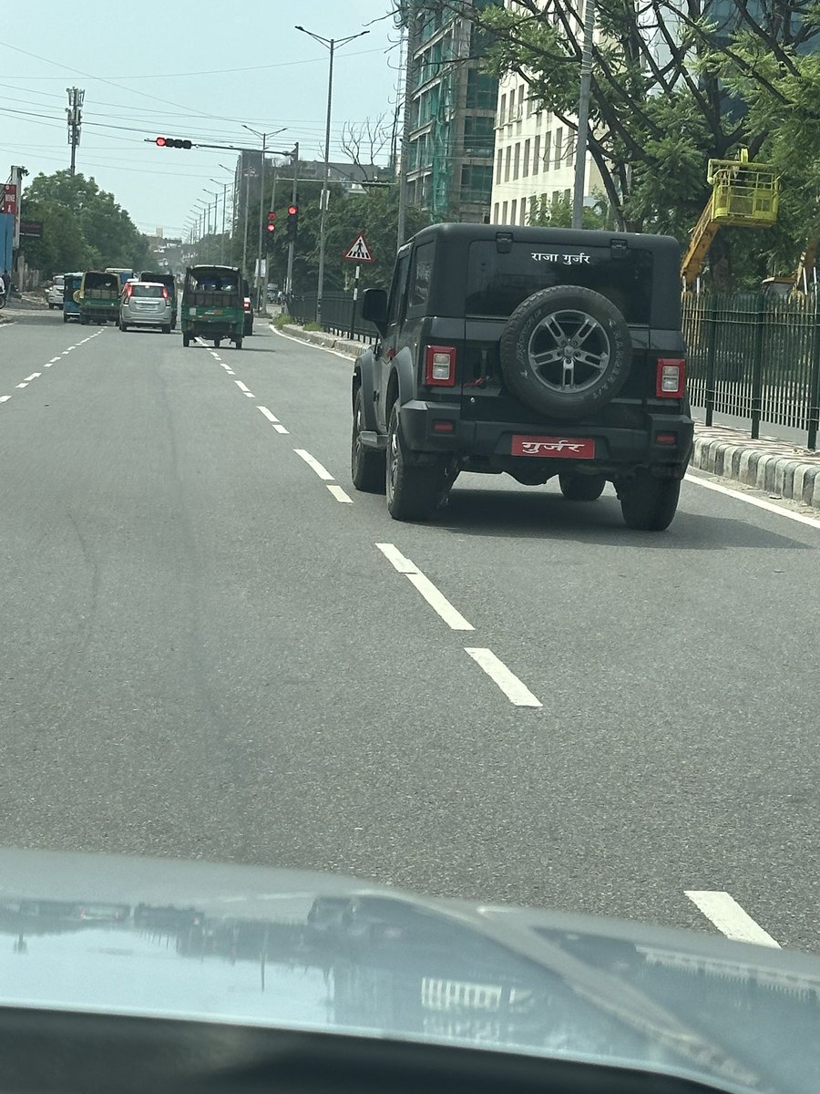 mr316rahul's tweet photo. @dcptrafficggm Tinted glasses, no registration... is this allowed? https://t.co/EyePukIkAV