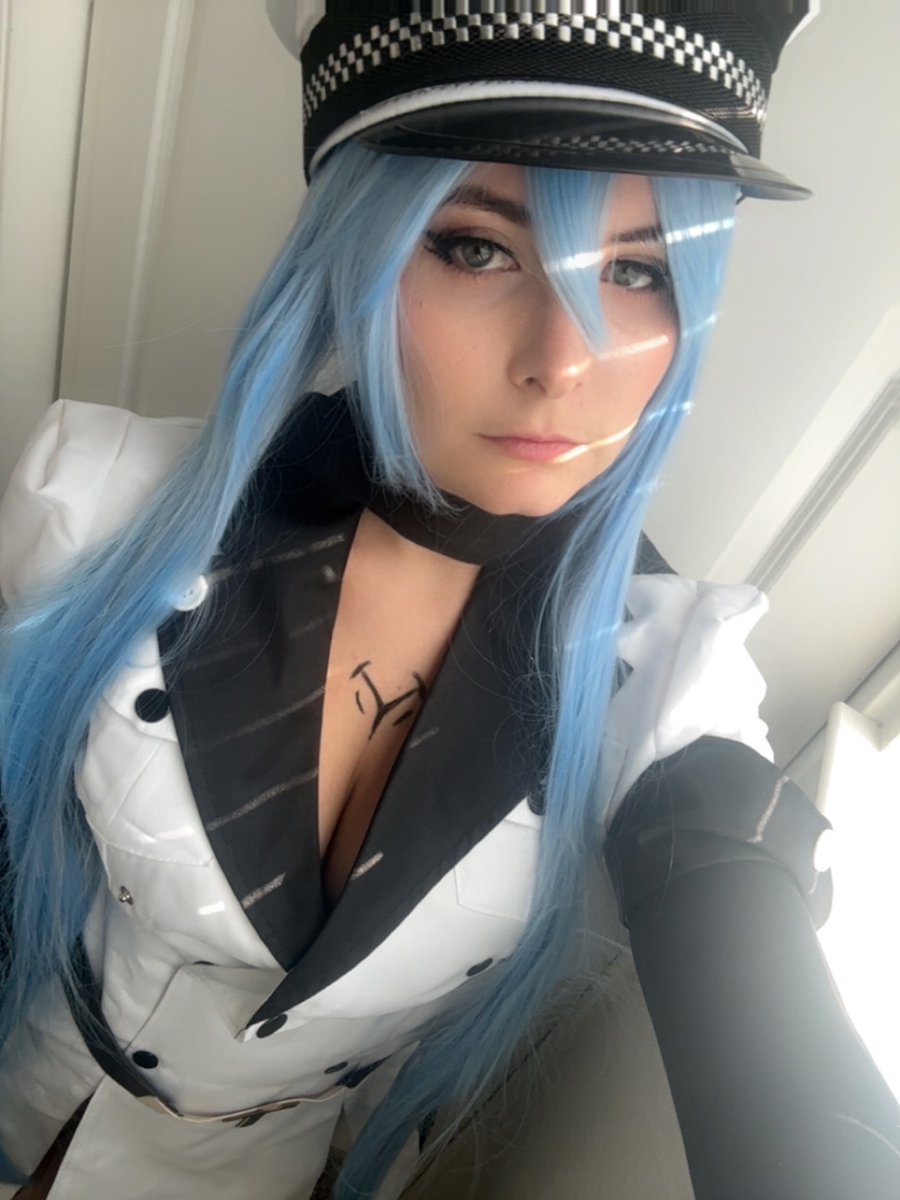 bluestarzvt's tweet photo. Esdeath!! https://t.co/DiPq4eVpRy