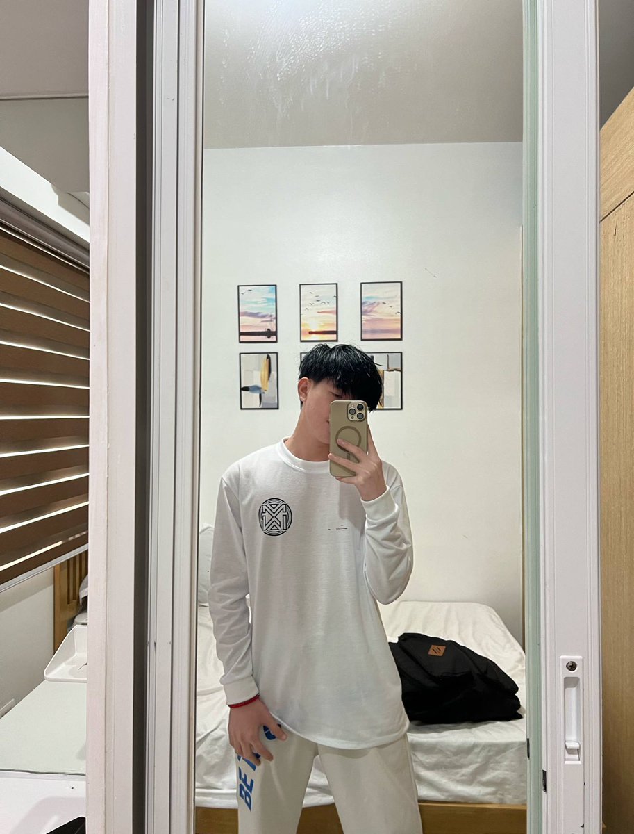 leondcz's tweet photo. balik work out na ba? https://t.co/2EKgrTiRN6