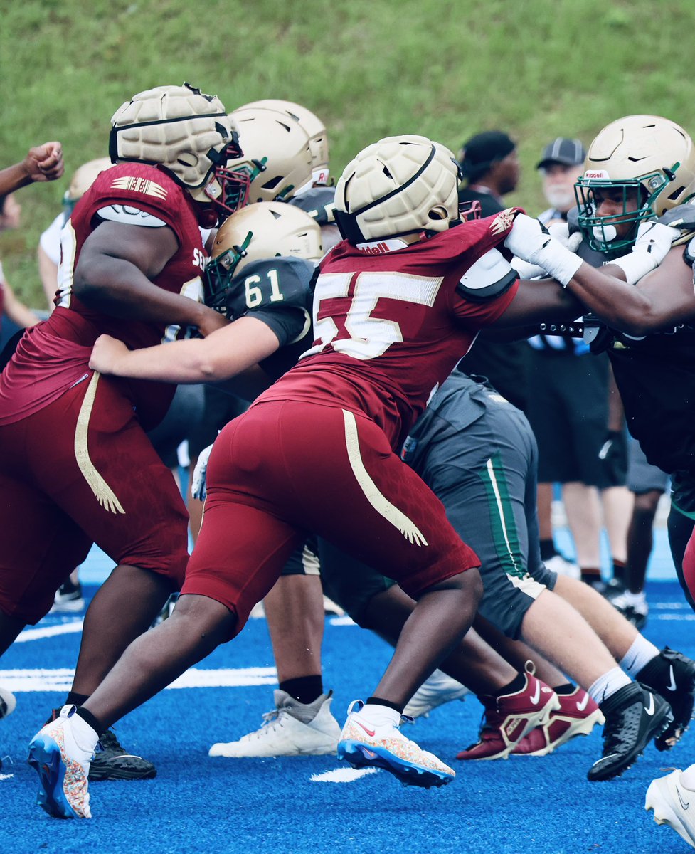 m_thelwell55's tweet image. 2025 football season! Let’s go! #55
@HickmanJarrod @CoachJackMetz32 @mr_maine59 @julius_harley 
#floridahighfootball #fsus #varsityfootball #DLine #2025varsityfootball
