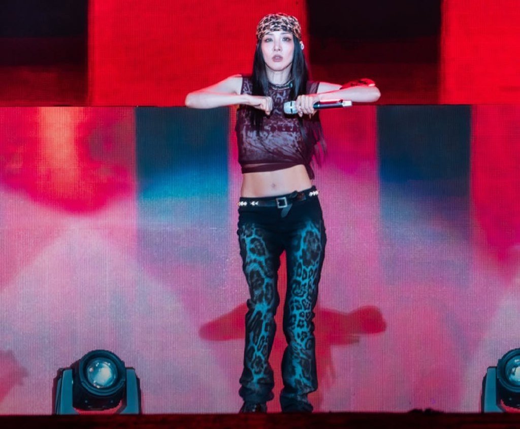 WELCOME BACK 2NE1 tweet media
