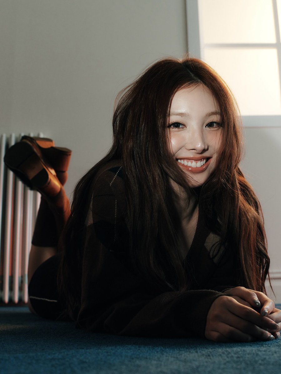 imnayeonarchive's tweet photo. my favorite <3 https://t.co/vcfn3MKCDc