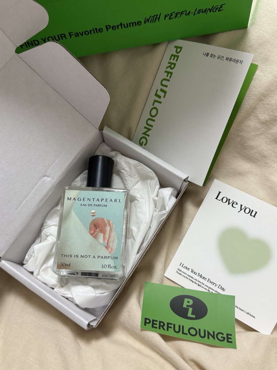 ikiteteerai_lk's tweet photo. ホンデの香水セレクトショップ良すぎたから共有🫶🏻
インスタで見てて気にはなってたんやけど、
ｿｳﾙﾊﾝｶﾞﾝの香りとか、ﾒﾛﾝﾊﾟﾝの香りとか、珍しくて素敵な香りの香水いっぱいで楽しかった🥹
わしは살냄새（肌の香り）の香水に一目惚れして購入❣️❣️❣️ https://t.co/hN5q5Mvpij