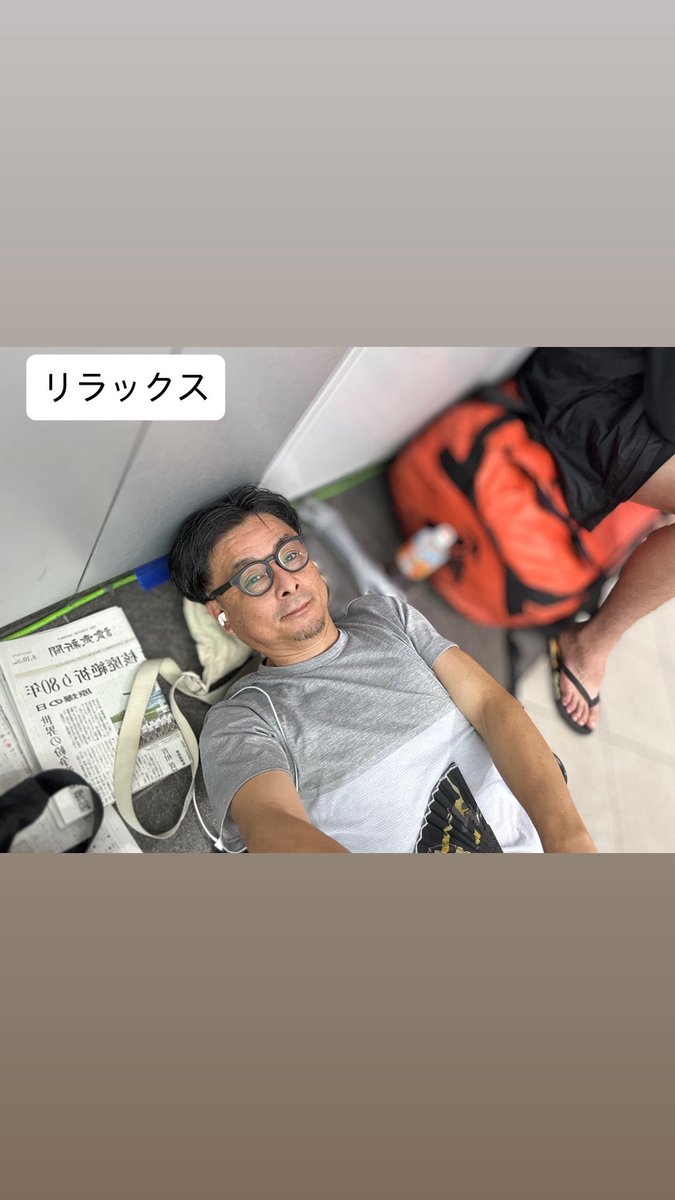 hidekinakashima's tweet photo. 大雨の影響で山陽新幹線広島駅で足止め。
博多にはいつ着けるのだろう…
今夜は広島駅でホームレス（泣）
#広島駅　#山陽新幹線　#大雨の影響 https://t.co/IMJbJ2Nq8U