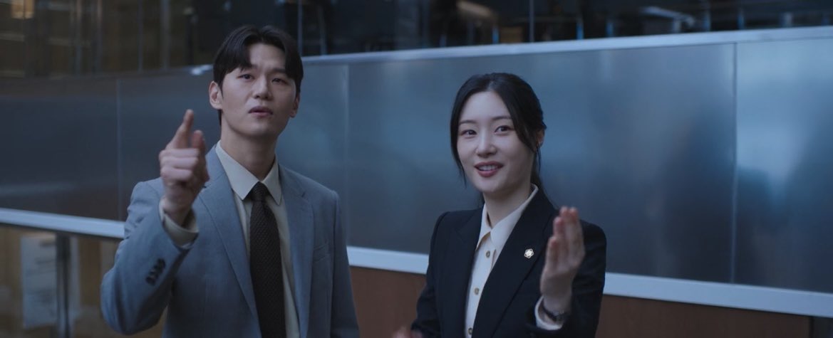 __kdramaland's tweet photo. I’ve finally lived to see the day where #LeeHakJoo plays a normal lovely character not the nasty ex or the spoiled rich kid. 

#BeyondTheBarEp2
#BeyondTheBar https://t.co/kWQsERCcfd