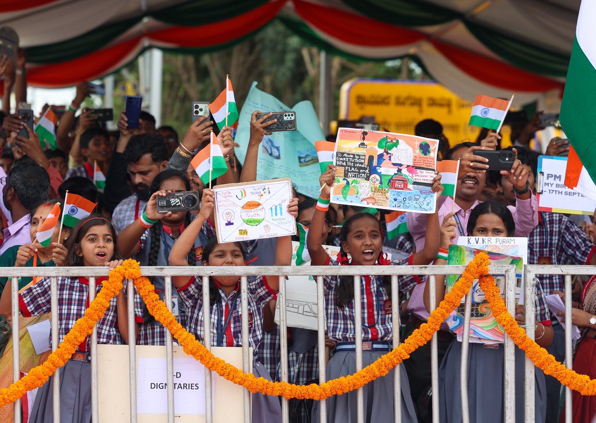 Nidarshana Gowani (@nidarshana2207) on Twitter photo PM <a href="/narendramodi/">Narendra Modi</a> flag off the following Vande Bharat trains today during the programme in Bengaluru:
Bengaluru to Belagavi.
Amritsar to Shri Mata Vaishno Devi Katra.
Nagpur to Pune.
These trains will boost tourism, commerce and connectivity.
#VandeBharatExpress PM <a href="/narendramodi/">Narendra Modi</a> flag off the following Vande Bharat trains today during the programme in Bengaluru:
Bengaluru to Belagavi.
Amritsar to Shri Mata Vaishno Devi Katra.
Nagpur to Pune.
These trains will boost tourism, commerce and connectivity.
#VandeBharatExpress