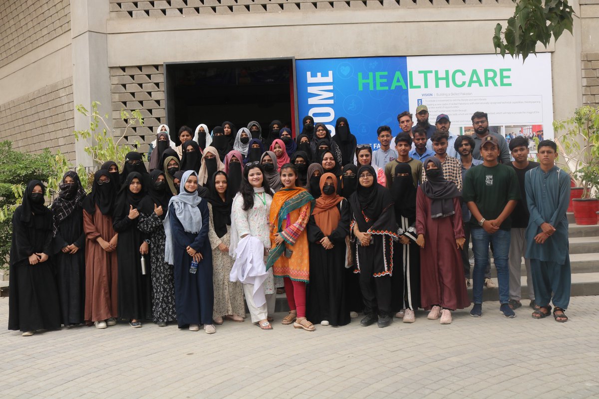 SichnMedia's tweet photo. #SICHN, in collaboration with The #HunarFoundation, continues to shape future healthcare professionals. Dr. Lajwanti trained physiotherapy students on #Pediatric #rehabilitation, while Ms. Maria guided healthcare assistants on #PatientSafety. Skills today, impact tomorrow. https://t.co/MIZQYopTnU