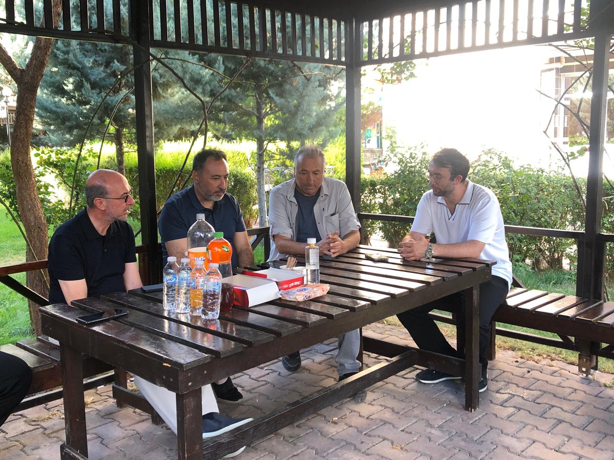 Ahmet Pekyatırmacı (@a_pekyatirmaci) on Twitter photo Konya Milletvekilimiz Mustafa Hakan Özer ile birlikte, annesini kaybeden Türkiye Harp Malulü Gaziler, Şehit ve Yetimleri Derneği Konya Şube Başkanı Süleyman Ege’ye başsağlığı ziyaretinde bulunduk.
Merhumeye Allah’tan rahmet, kederli ailesine sabırlar diliyorum.
| <a href="/mhakanozer/">Mustafa Hakan ÖZER</a> Konya Milletvekilimiz Mustafa Hakan Özer ile birlikte, annesini kaybeden Türkiye Harp Malulü Gaziler, Şehit ve Yetimleri Derneği Konya Şube Başkanı Süleyman Ege’ye başsağlığı ziyaretinde bulunduk.
Merhumeye Allah’tan rahmet, kederli ailesine sabırlar diliyorum.
| <a href="/mhakanozer/">Mustafa Hakan ÖZER</a>