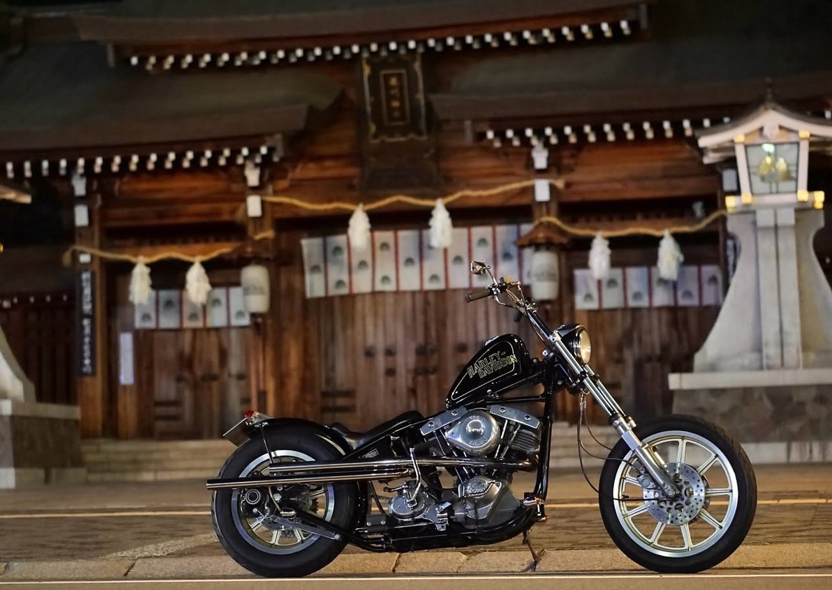 Classic stylings on this cone shovel from @ryhey74 #choppershit #shovelhead #conezone #buildsomething #choppers #shovelheadchopper