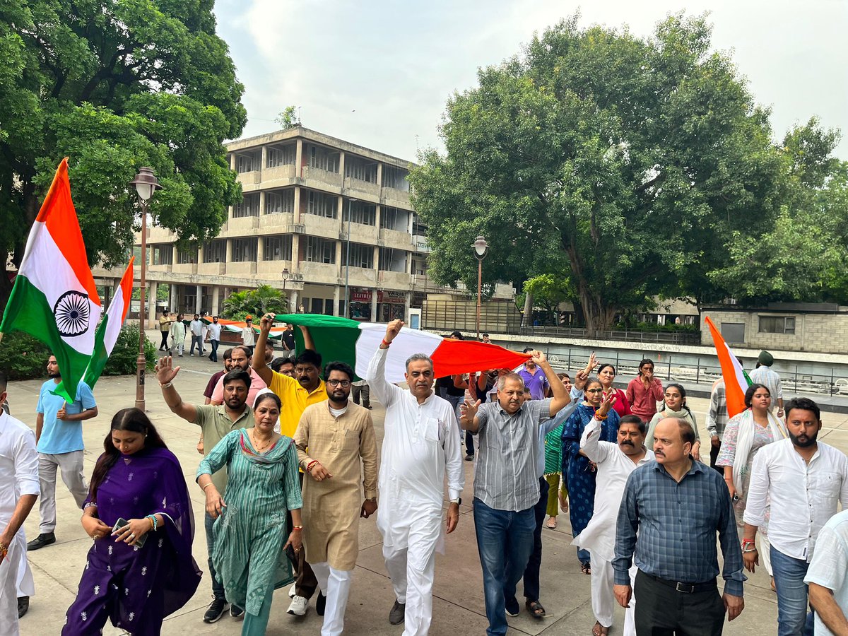 Abhay Kumar Jha (@iabhaykumarjha) on Twitter photo With pride and patriotism, joined the Tiranga Yatra at Sector 17 Plaza, organised by <a href="/BJYMinCH/">BJYM Chandigarh</a> to mark the 79th Independence Day. <a href="/BJP4Chandigarh/">BJP Chandigarh</a>
#TirangaYatra #IndependenceDay2025 With pride and patriotism, joined the Tiranga Yatra at Sector 17 Plaza, organised by <a href="/BJYMinCH/">BJYM Chandigarh</a> to mark the 79th Independence Day. <a href="/BJP4Chandigarh/">BJP Chandigarh</a>
#TirangaYatra #IndependenceDay2025