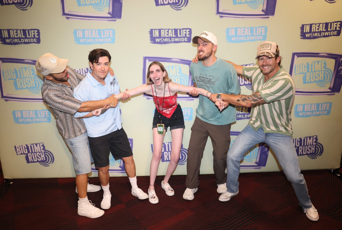 Cam 🏳️‍🌈 ❯❯❯❯🕊️ tweet media