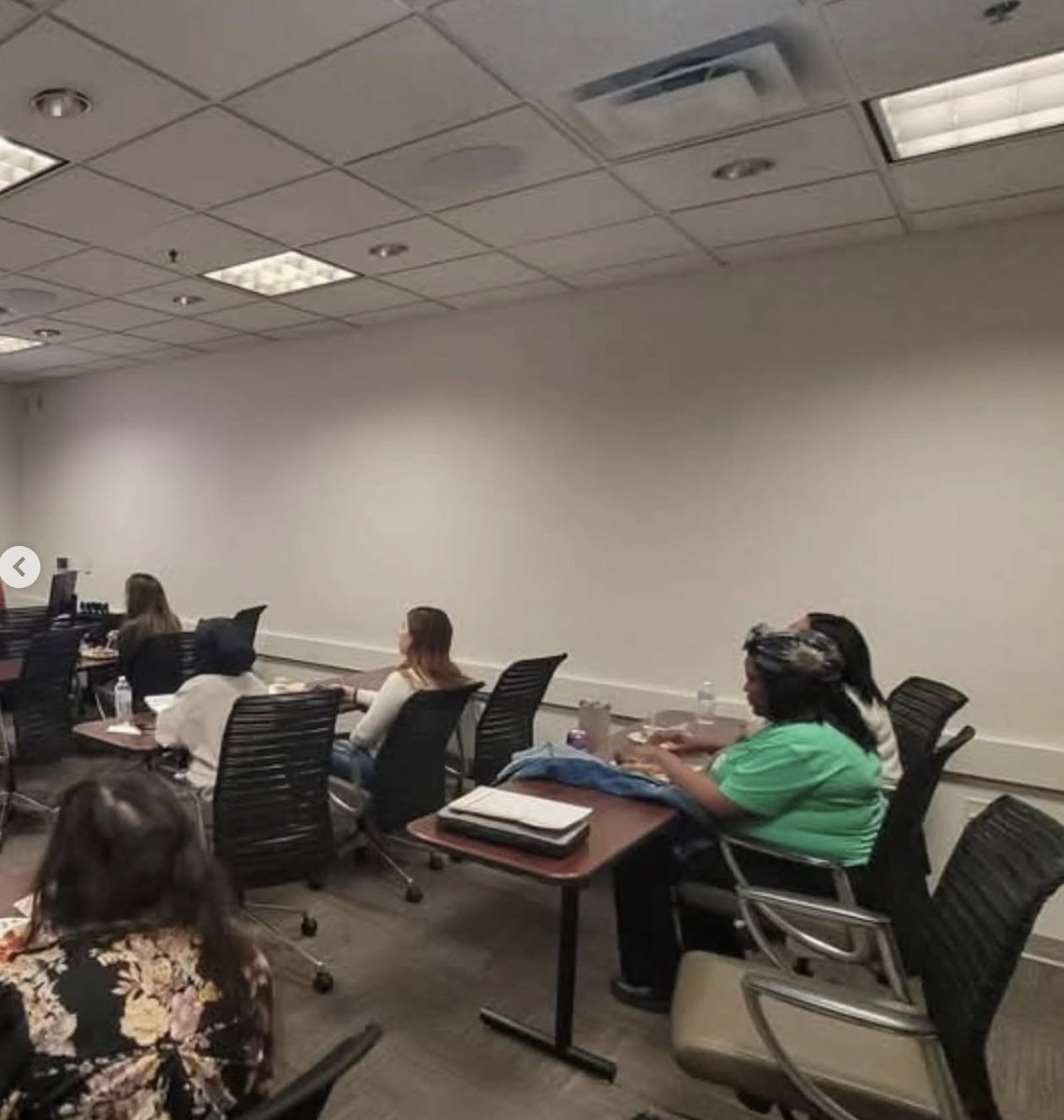 UAMSGSA's tweet photo. Thank you very much for Dr. Stefanie kennon-McGill for her valuable contributions and efforts in "Turning your research into impact: Intellectual property and entrepreneurship essentials for graduate students #UAMS #gradschool https://t.co/1V37hDg2lU
