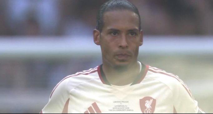 Like this tweet if you’re enjoying Virgil van Dijk’s downfall ❤️
