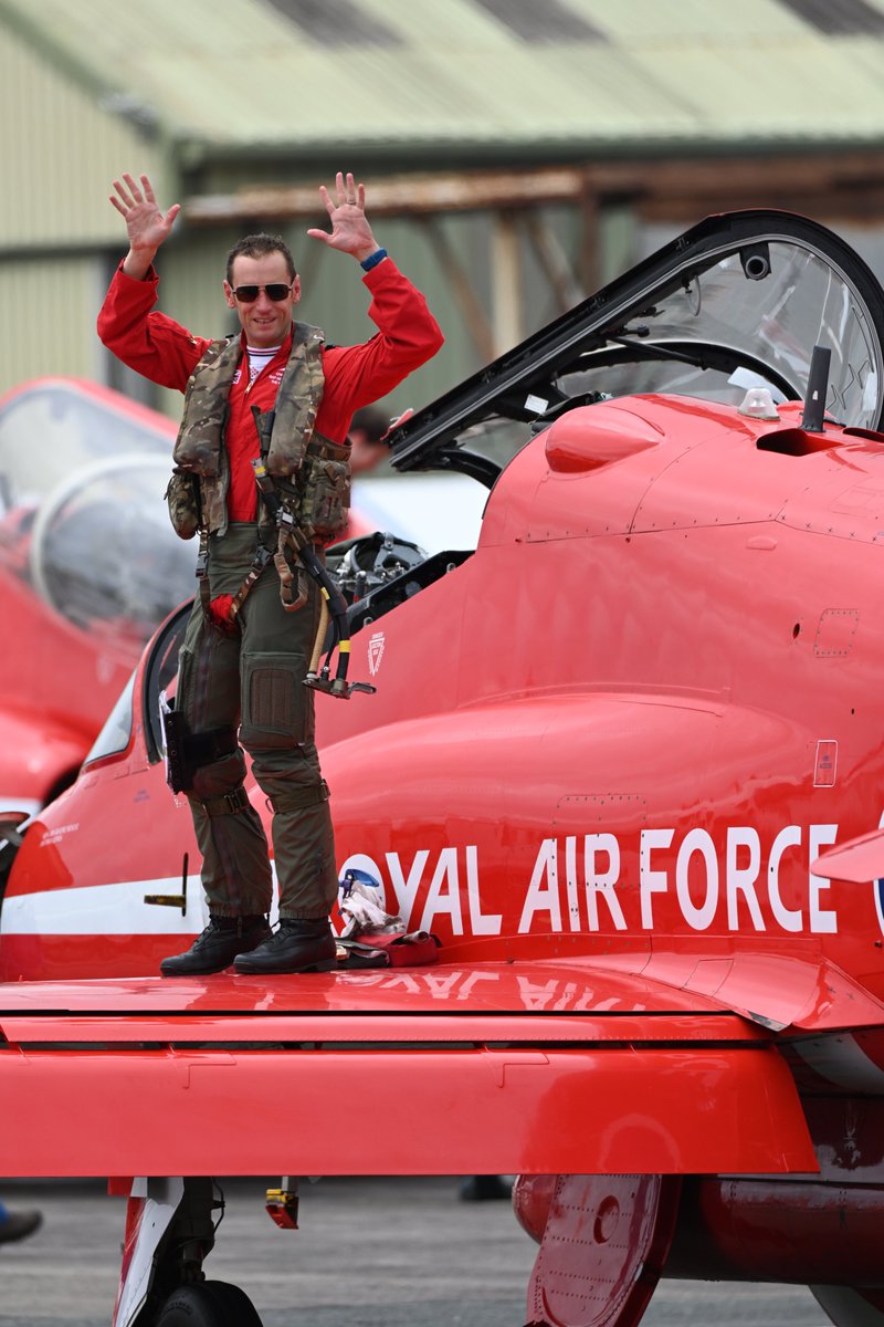 subzero65bk's tweet photo. More pictures from saturdays airshow #blackpoolairshow #blackpool #wingwalkers https://t.co/M4GA9JuzKL