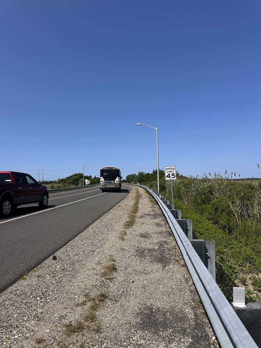 BUMBLEFISHSushi's tweet photo. This @NJTRANSIT driver on today’s RT 319 bus decided to skip the Sea Isle City stop and made me and my 14 year old daughter take our bags off in the middle of a highway and walk a mile to our stop. Cars and trucks speeding by inches from us. #Dumbdriver #Dangerous #Drunk https://t.co/EQPFZR4TGn
