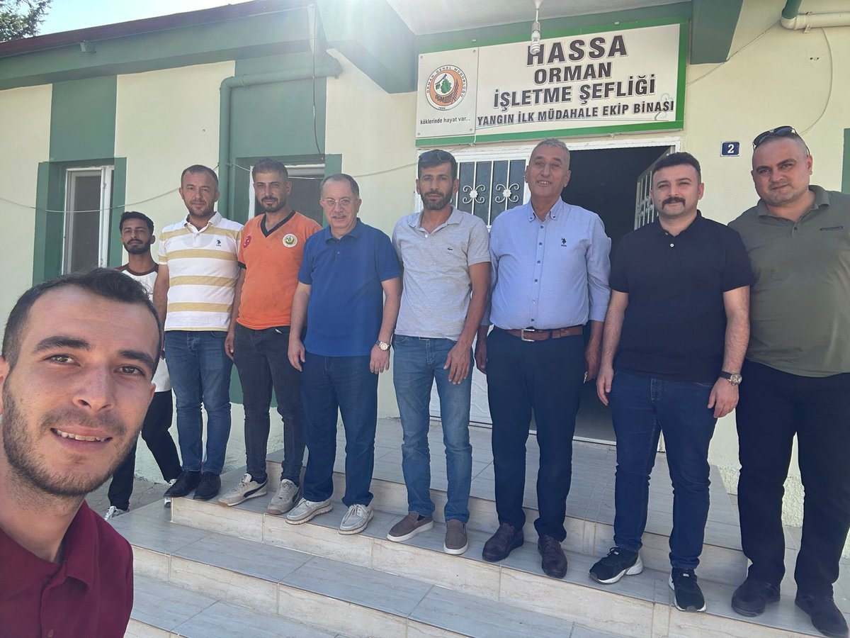 ozormaniskmaras's tweet photo. Şube Başkanımız Ali Görgel ile Yönetici ve Temsilcilerimiz Antakya Orman İşletme Müdürl��ğü Hassa Şefliğinde çalışan ateş savaşçıları üyelerimizi ziyaret ettiler. Arkadaşlarımıza kazasız çalışmalar dileriz. https://t.co/ywBuVEgnnL