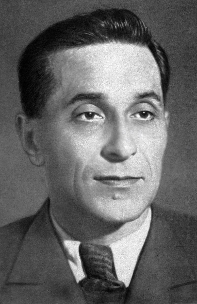 Russia's tweet photo. ✍️ #OTD in 1895, Mikhail #Zoshchenko, master of satirical prose, was born
His razor-sharp wit brought fresh perspective on everyday Soviet life, making his work ever so popular throughout the USSR
📚 A hidden gem for foreigners, Zoshchenko's stories are both hilarious & humane https://t.co/qwootdRWGI