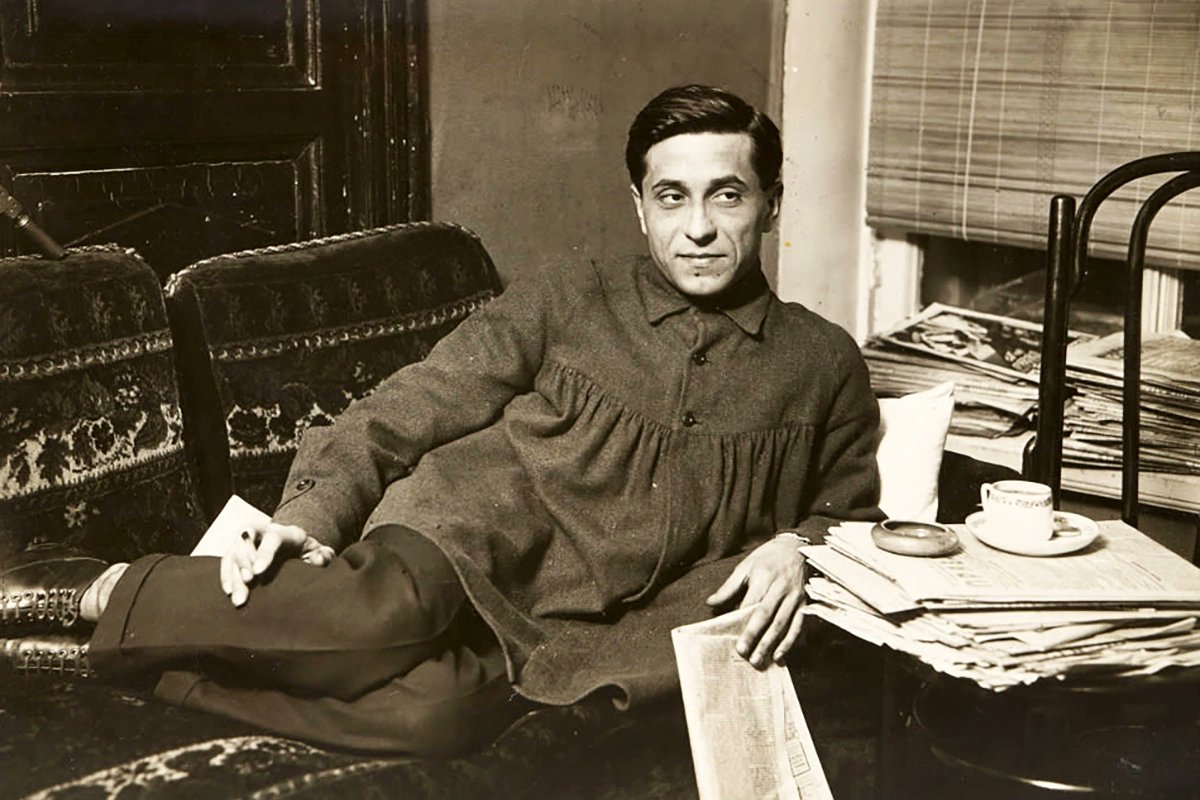 Russia's tweet photo. ✍️ #OTD in 1895, Mikhail #Zoshchenko, master of satirical prose, was born
His razor-sharp wit brought fresh perspective on everyday Soviet life, making his work ever so popular throughout the USSR
📚 A hidden gem for foreigners, Zoshchenko's stories are both hilarious & humane https://t.co/qwootdRWGI