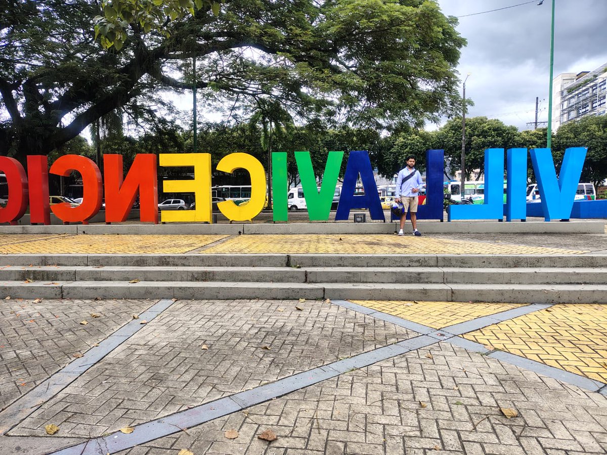 SIR7OSADO's tweet photo. Hace mucho que no venía por acá. Me quedo gustando, estaré viniendo mas seguido a Villavicencio. https://t.co/YLj0oBLXDw