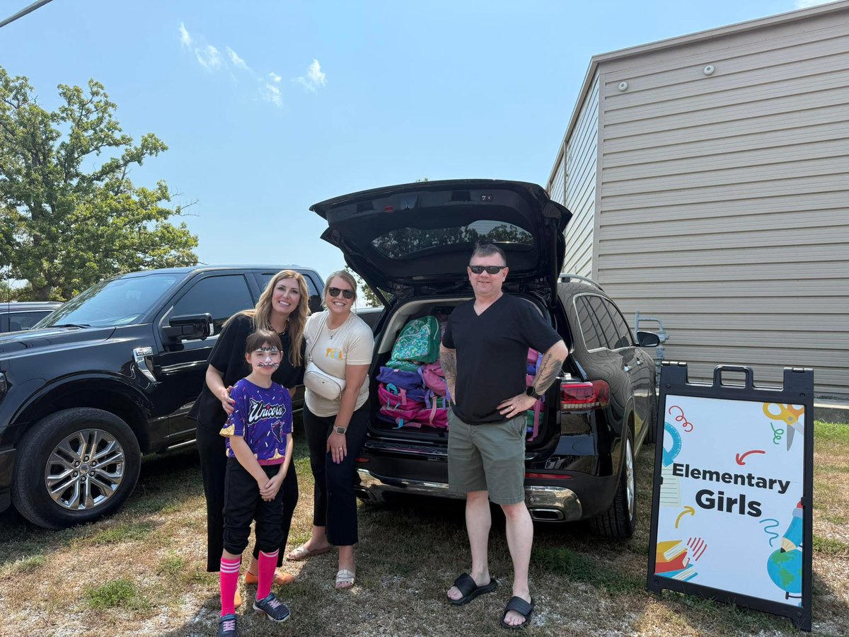 Waynesville School leaders welcomed families at the Back to School Bash at The Ark! I enjoyed seeing our students!!