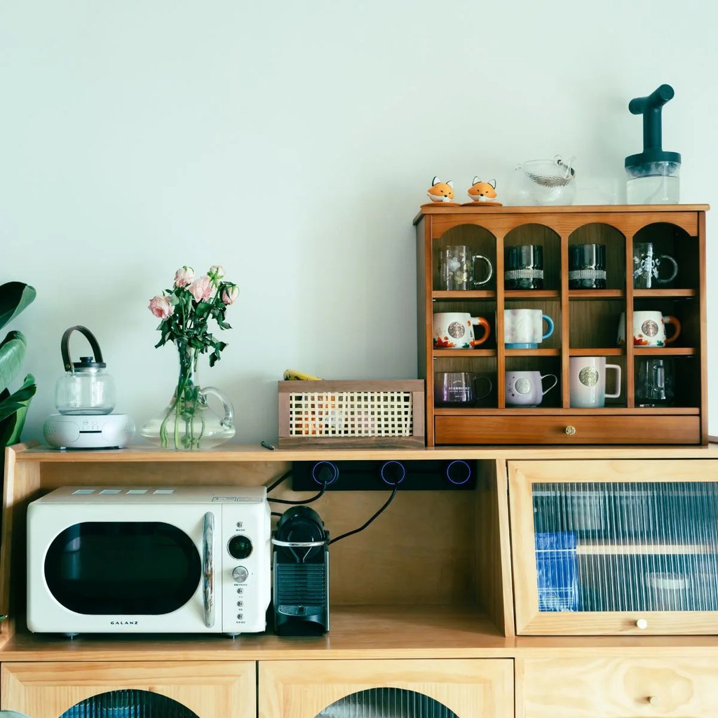 wemadethislife's tweet image. Create your dream coffee corner at home with these inspiring ideas!

Read more 👉 lttr.ai/Ahewn

#CoffeeEssentials #InspiringIdeas #SmallSpaces