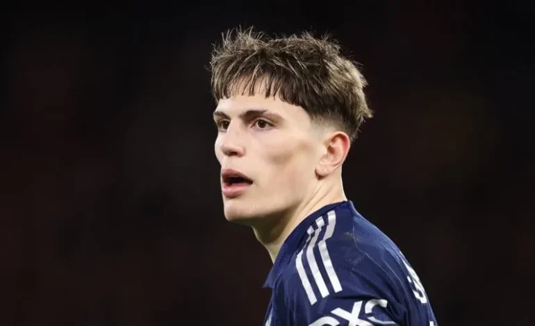 🏴󠁧󠁢󠁥󠁮󠁧󠁿 CHELSEA INICIÓ NEGOCIACIONES FORMALES CON MANCHESTER UNITED POR EL FICHAJE DE ALEJANDRO GARNACHO. 

🇦🇷 Los términos personales entre el extremo argentino y los Blues ya están acordados. 

✅ Lo confirma <a href="/urieliugt/">Uriel Iugt</a>