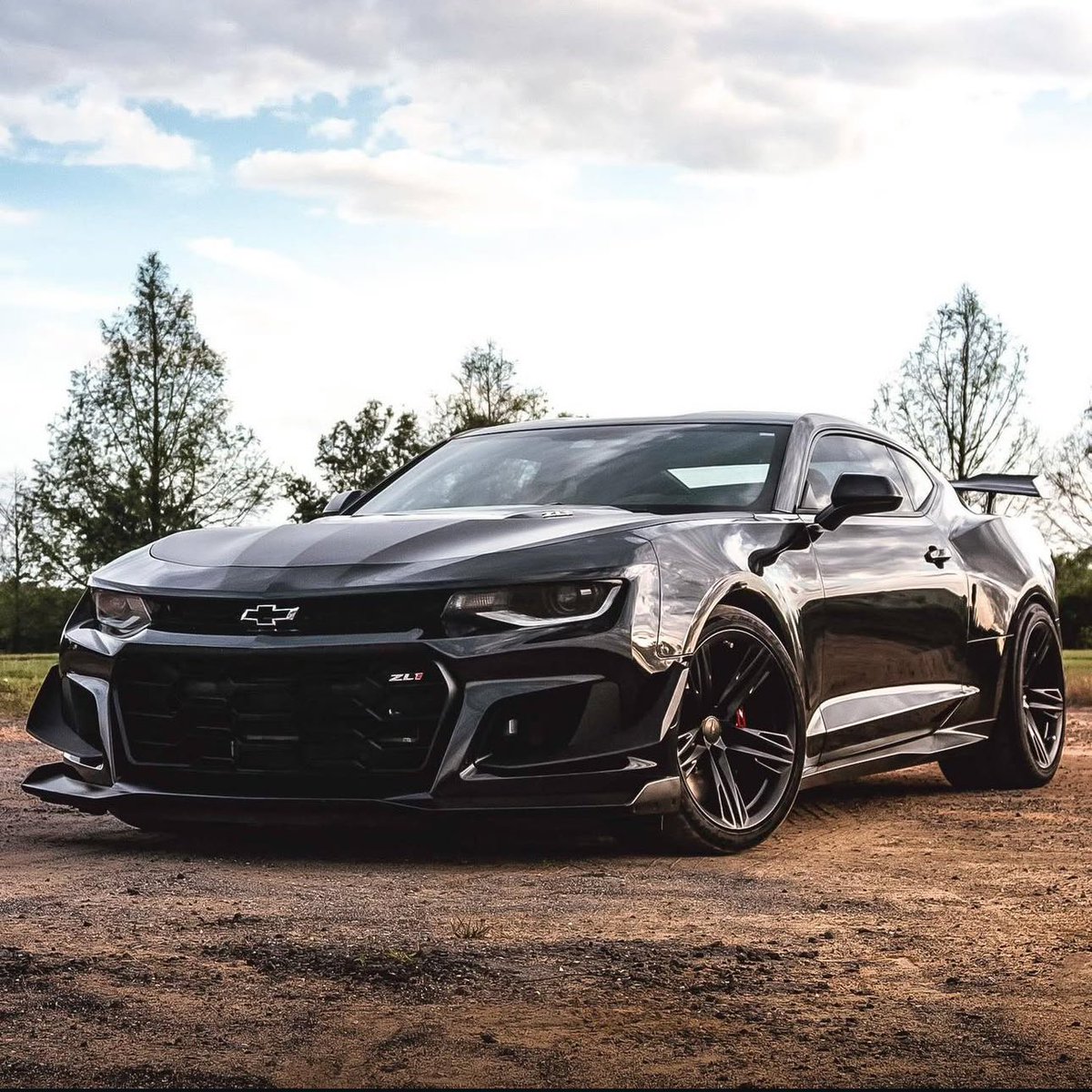 Hypercar_IG's tweet image. Camaro ZL1

#Camaro #ZL1 #CamaroZL1