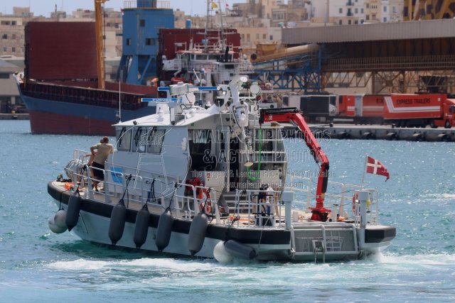 Shipguru's tweet photo. #danishhomeguard #watercraftP2000 #patrolcraft #HJV_HUGIN A 547 #shifting at #grandharbourmalta - 05.08.2025 - https://t.co/nfgboxc3g3 - NO PHOTOS can be used or manipulated without our permission @Gibdan1 @med_shipSpotter @key2med @Frontex @DFDSChnlFreight @WarshipsIFR https://t.co/Yae3pq583n