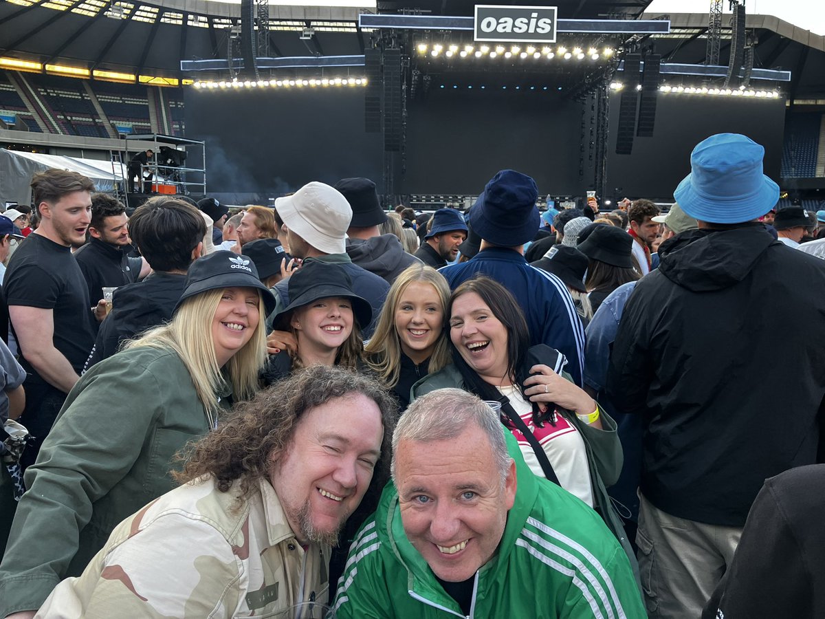BRENDEN1972's tweet photo. What a day!!! Cast Ashcroft Oasis. Absence defo makes the heart grow fonder https://t.co/9WSvkNTvTT