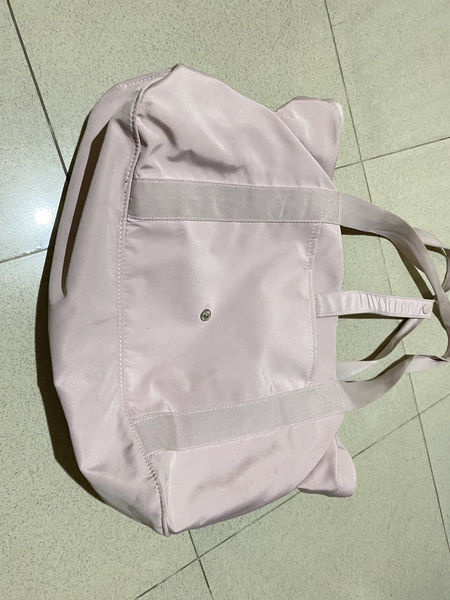 grumpygworl's tweet photo. Preloved Bagsmart Foldable Totebag Pink
- lightly used
- bakal dicuci sebelum dikasih
- masih bagus banget minus kotor aja pemakaian
- dipake barang berat gak sakit!

harga asli 237, jual 195k aja bisa nego!
alasan jual = mau ganti lain
dom jogja
#wts #wtb #prelovedbagsmart https://t.co/JVsRdWTnr8