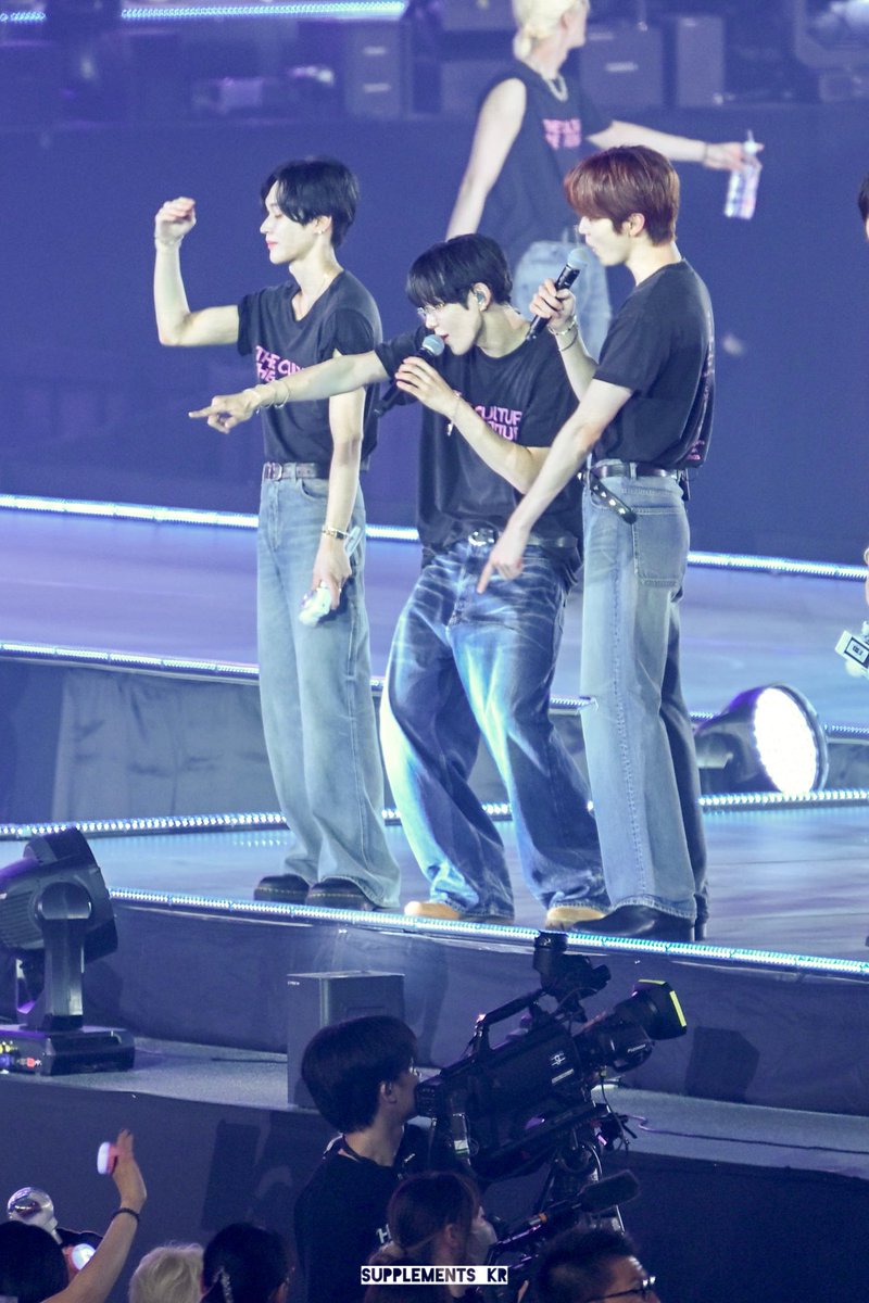 supplements_kr's tweet photo. 250810 SMTOWN LIVE 2025 @ TOKYO DAY 2

#RIIZE https://t.co/mc1huW2Fsm