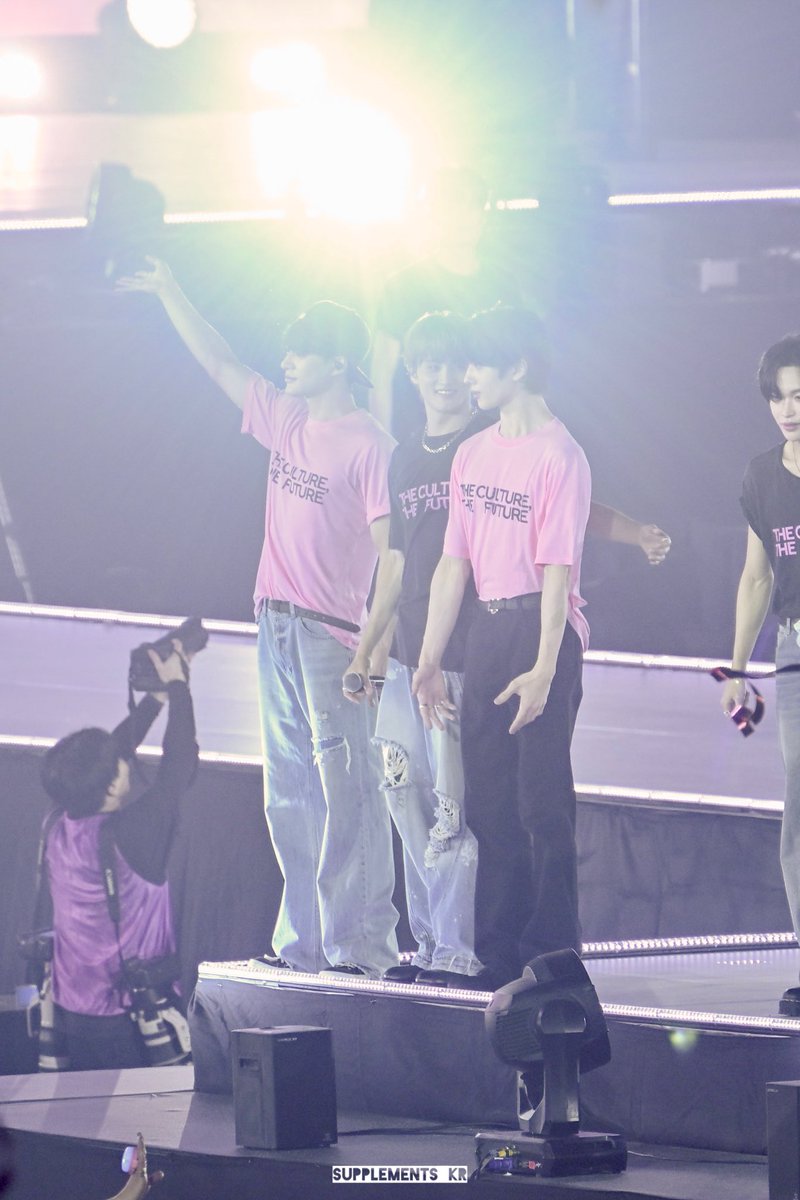 supplements_kr's tweet photo. 250810 SMTOWN LIVE 2025 @ TOKYO DAY 2

#NCT https://t.co/ept6BkzzcD