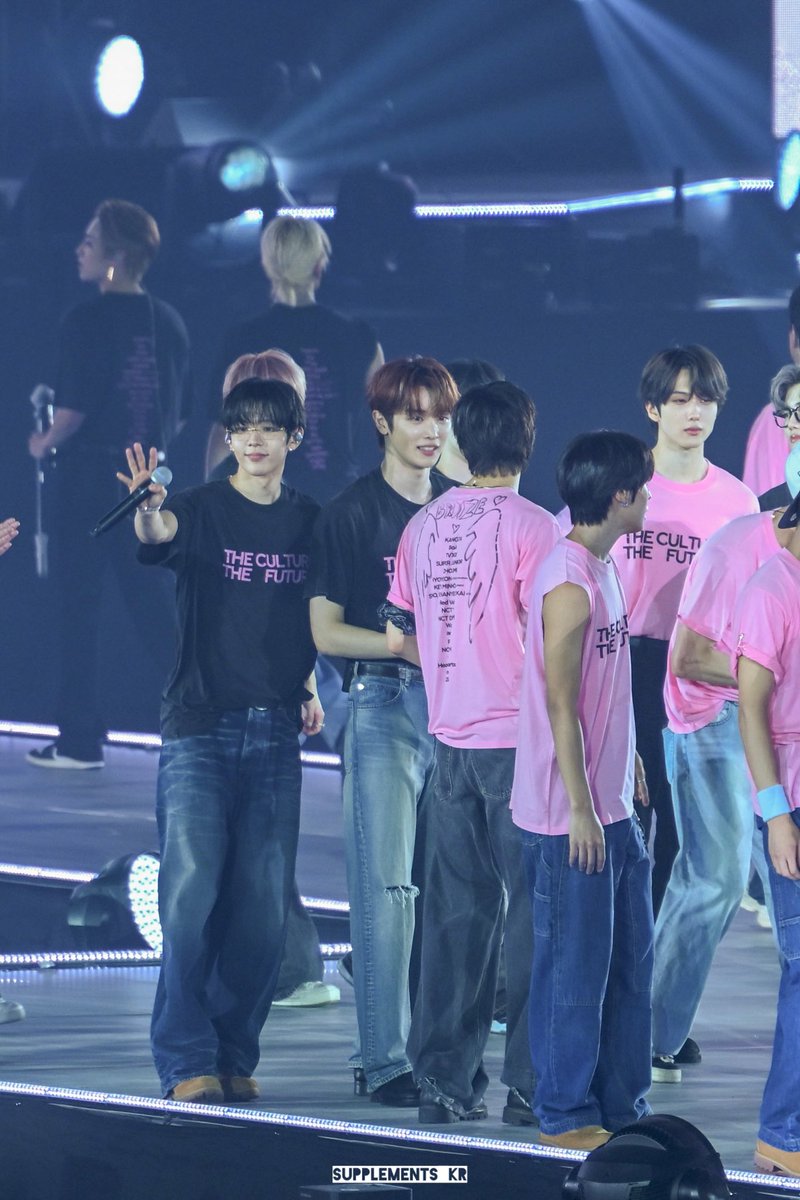 supplements_kr's tweet photo. 250810 SMTOWN LIVE 2025 @ TOKYO DAY 2

#NCT #RIIZE https://t.co/WWcFcNiZgf