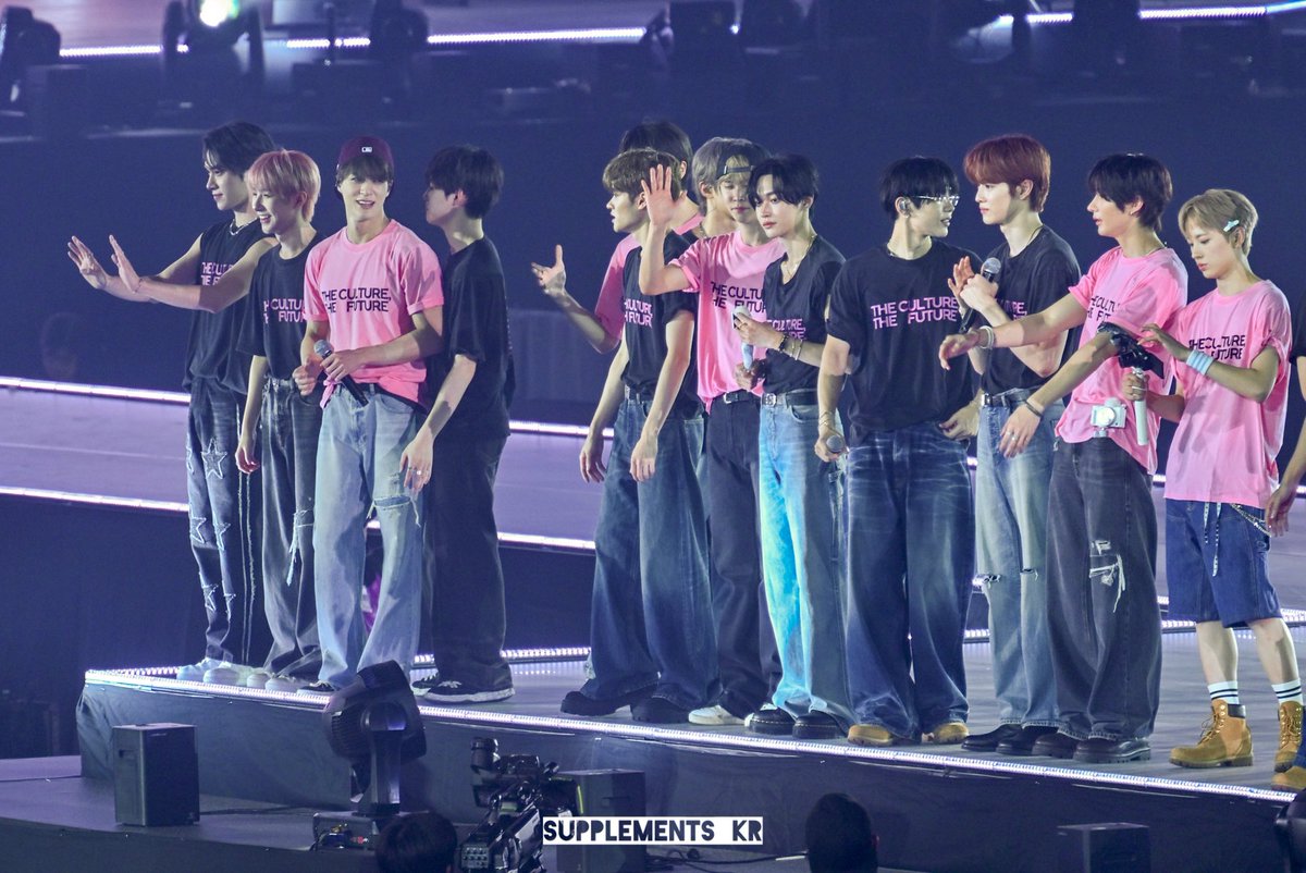 supplements_kr's tweet photo. 250810 SMTOWN LIVE 2025 @ TOKYO DAY 2

#NCT #RIIZE https://t.co/WWcFcNiZgf