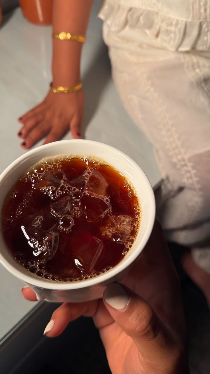 ما اغلى من القهوة إلا مقابل نورة🧡🫀✨..