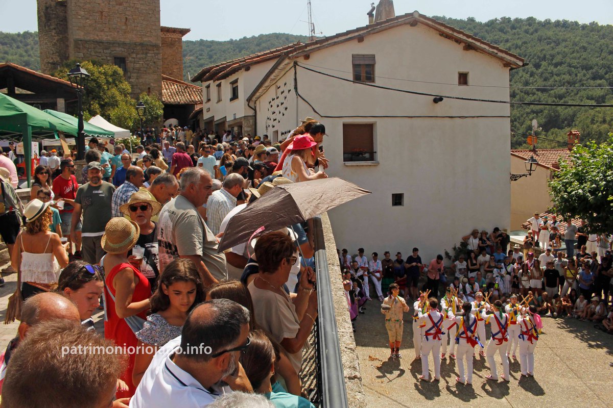 PatrimonioRioja's tweet photo. XXXV Día del Camero Viejo en Terroba.
9 de agosto de 2025.
❤️🩶💚💛

#Tradiciones #Fiestas #Celebraciones #Etnografía #Pueblos #CameroViejo #LaRioja #Cameros #PaísesCameranos #Patrimonio #Cultura #Historia #PatrimonioCultural #Terroba #DescubreLaRioja #DíaDelCameroViejo https://t.co/28r3WXqFlC