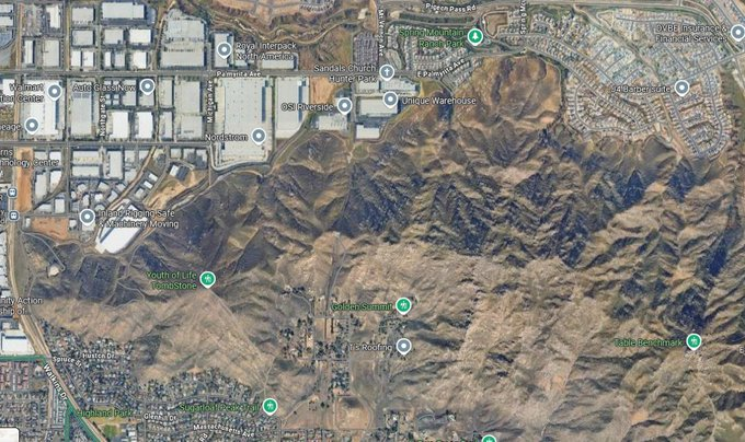 engineco16's tweet photo. New Start - #NorthgateFire 5 acres, potential for 20 acres. Riverside City Fire is responding to a fire on Sugarloaf Mtn. IC has ordered a 2nd alarm and asked for a @CALFIRERRU response. The fire is in the county. I don't see any smoke yet. https://t.co/jqD13ECAtZ