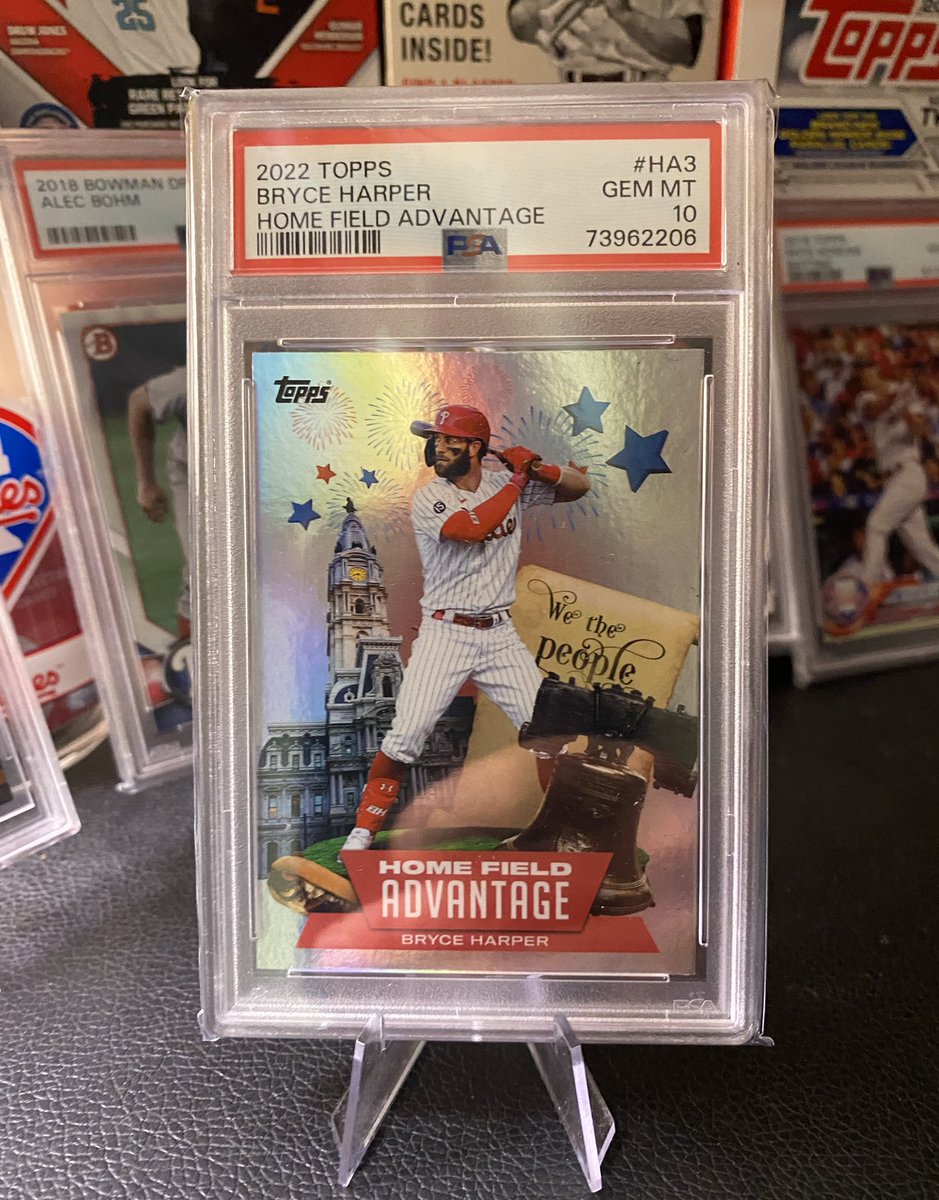 nodroGevetS's tweet photo. @MattStrahm @Topps @TheCardLifeTV Tell harp to hmu https://t.co/HI6oUWijK8