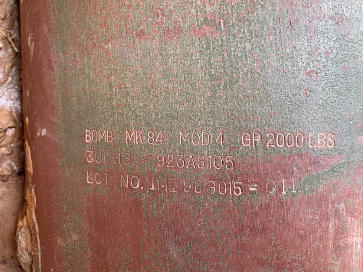 pheaktraneth's tweet image. Base on an operational war record of Oddor Meanchey Front recorded 1,549 bombs were dropped. #CMAC is deploying technical teams for surveying, marking and clearing the affected areas by bombing and shelling, to provide safety for local residents returning homes.