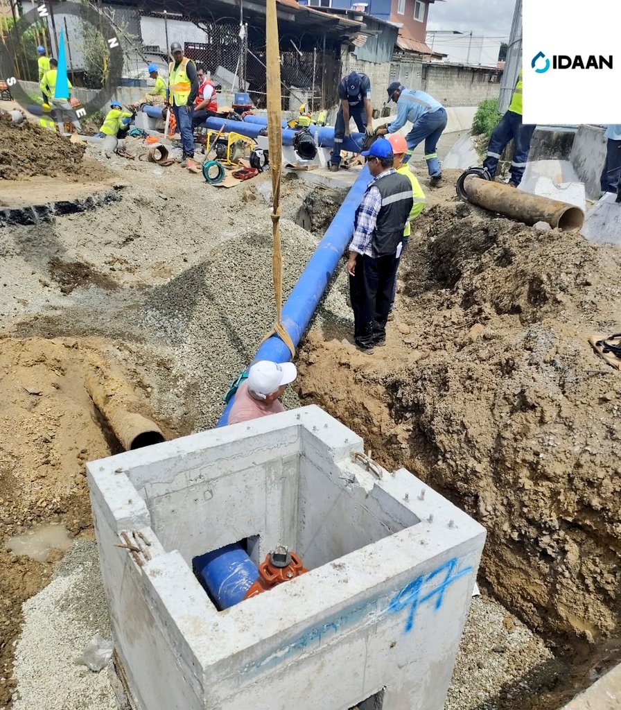 IDAANinforma's tweet photo. 📍Panamá Este: Los trabajos en el área de San Cristóbal, llevan un avance del 85 %.

✅ La desviación de la linea de 10", ha finalizado.

✅ Personal de la unidad de Proyectos Especiales, trabaja en la desviación de la línea de 8".

@311Panama https://t.co/pX7KL8tjAa