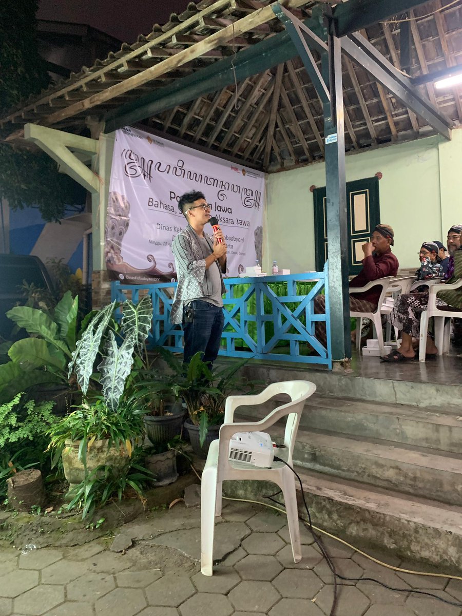 turun lagi ke kampung2 ngajar aksara jawa sama <a href="/rafaelragabp/">den mas</a> dan pasukan <a href="/jawacana/">jawacana</a>