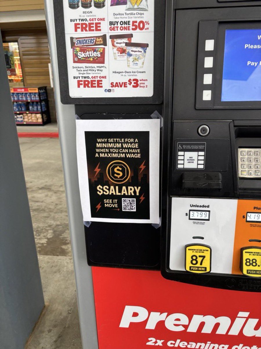 renzosalpha's tweet image. Went to the gas station today and I saw a $Salary coin poster 

It’s the most normie friendly coin on the Solana blockchain 😭