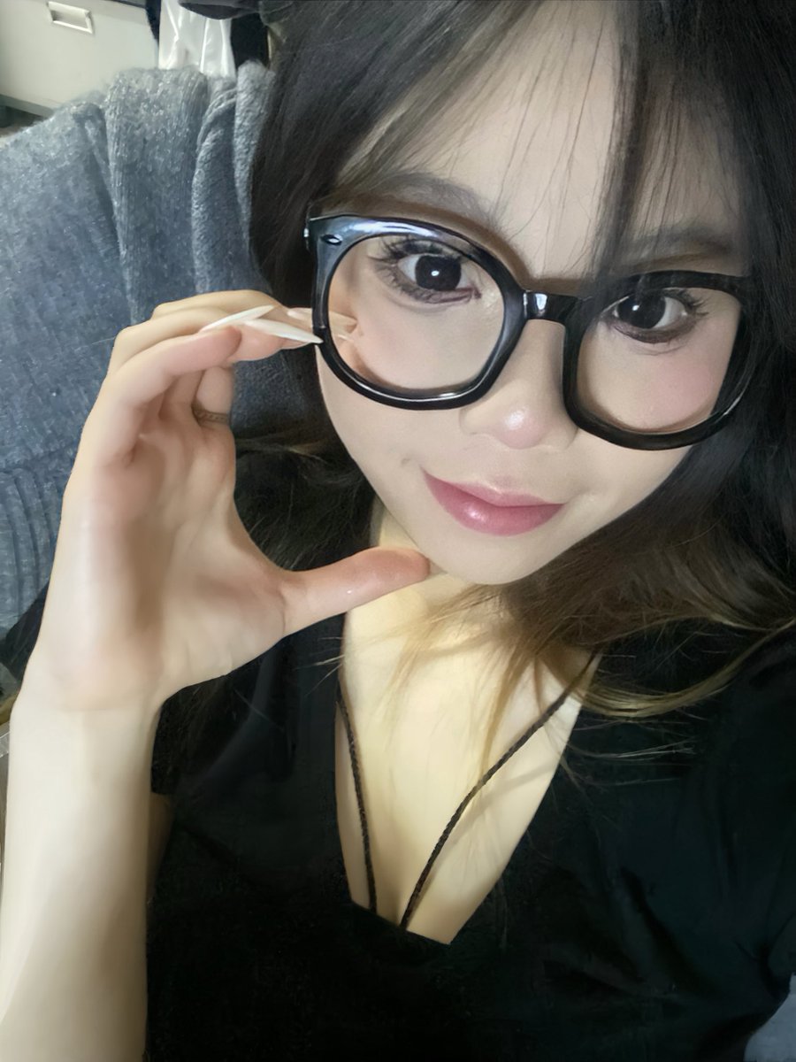 1 (@troyeeone1) on Twitter photo 